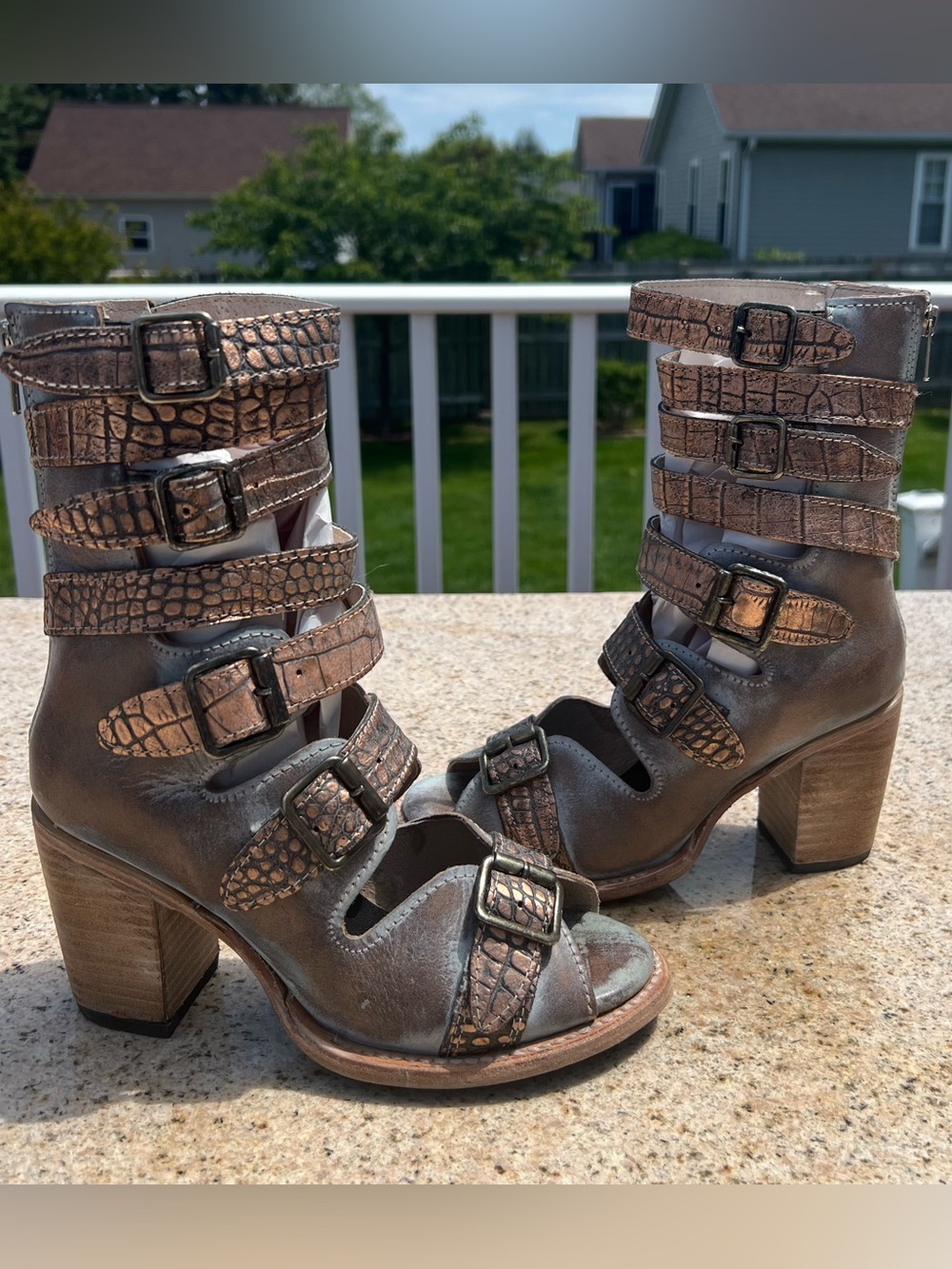Freebird bond boots/ sandals size 8
